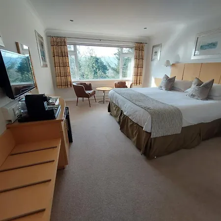 Lingwood Guest house 4*